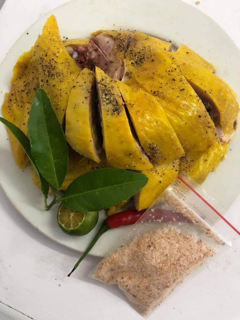 ga-u-muoi-1-2-con-1-nuoc-cam