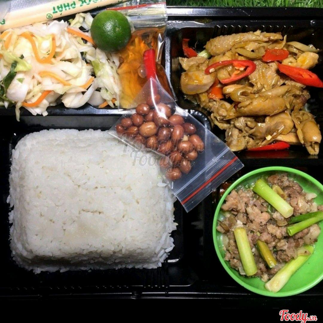 ga-xao-sa-ot-va-thit-xay