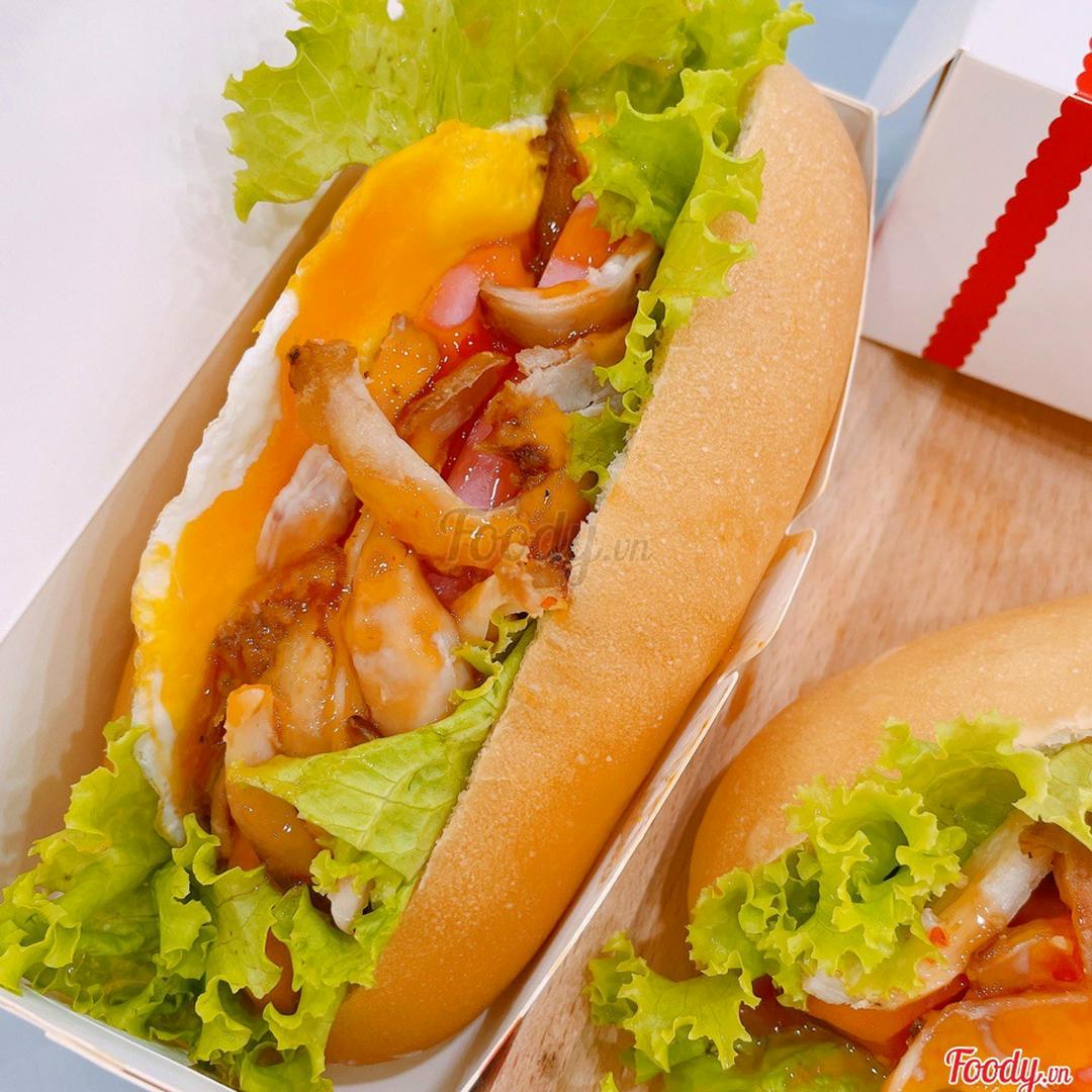 hot-dog-ga-xi-muoi-xuc-xich-nuoc-giai-khat