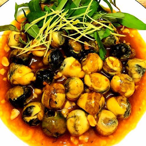 trung-cut-lon-xao-me