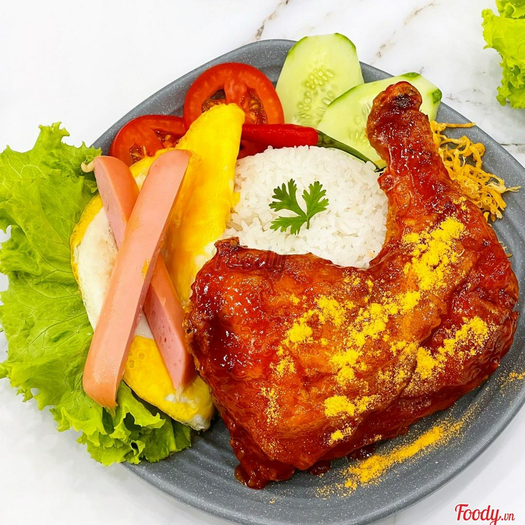 com-ga-sot-bbq-ac-biet-nuoc-giai-khat