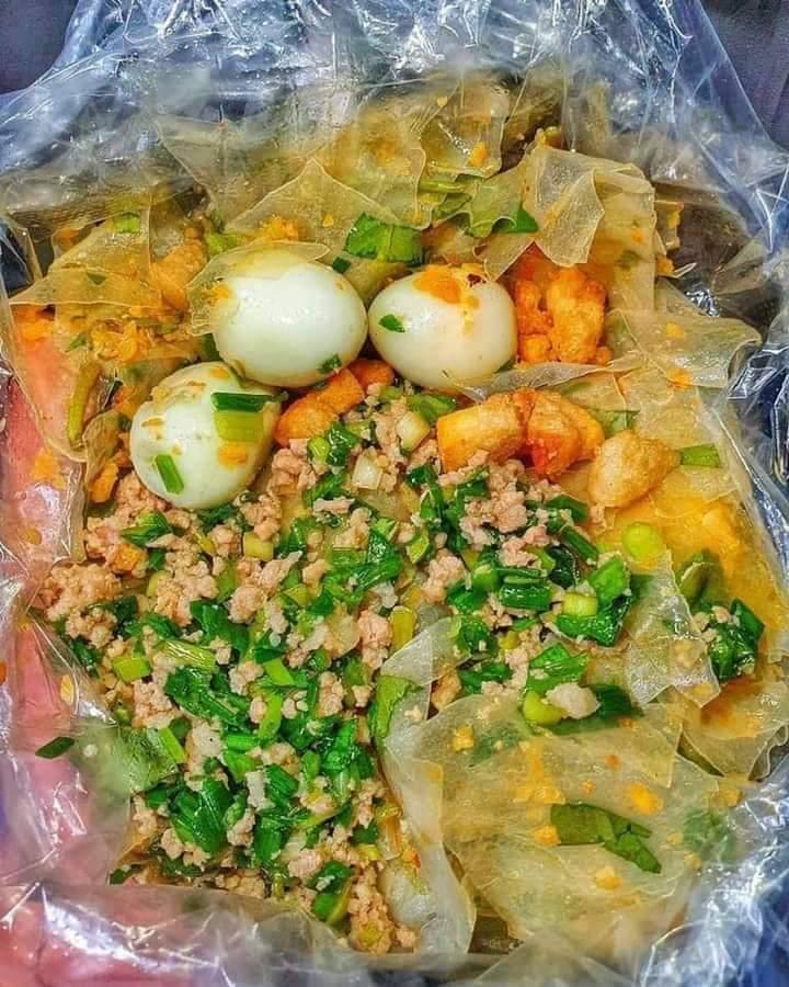 banh-trang-tron-kho-muc-thit-bam