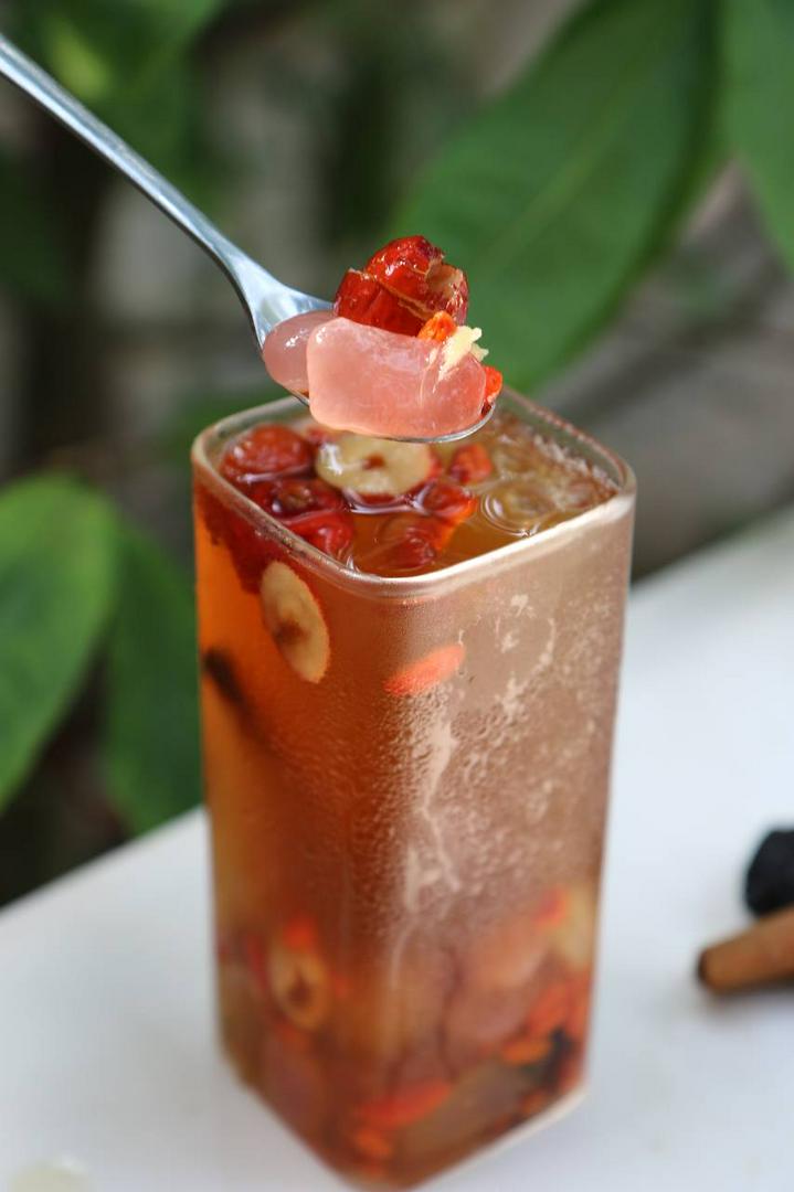 tra-thao-moc-hat-ac-tran-chau