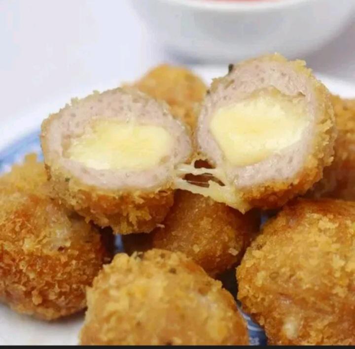 nem-chua-nhan-pho-mai