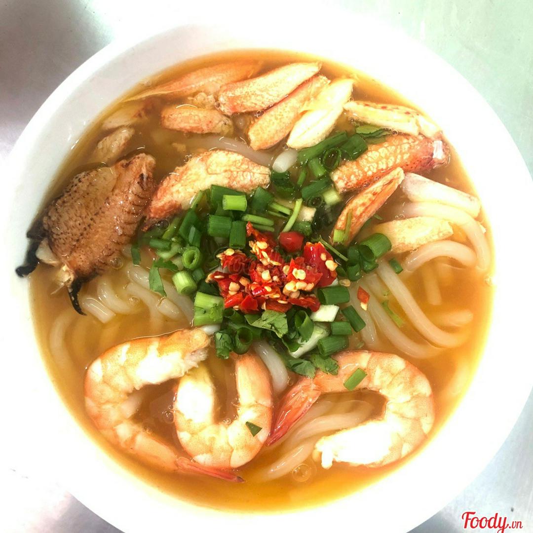 banh-canh-cua-tom