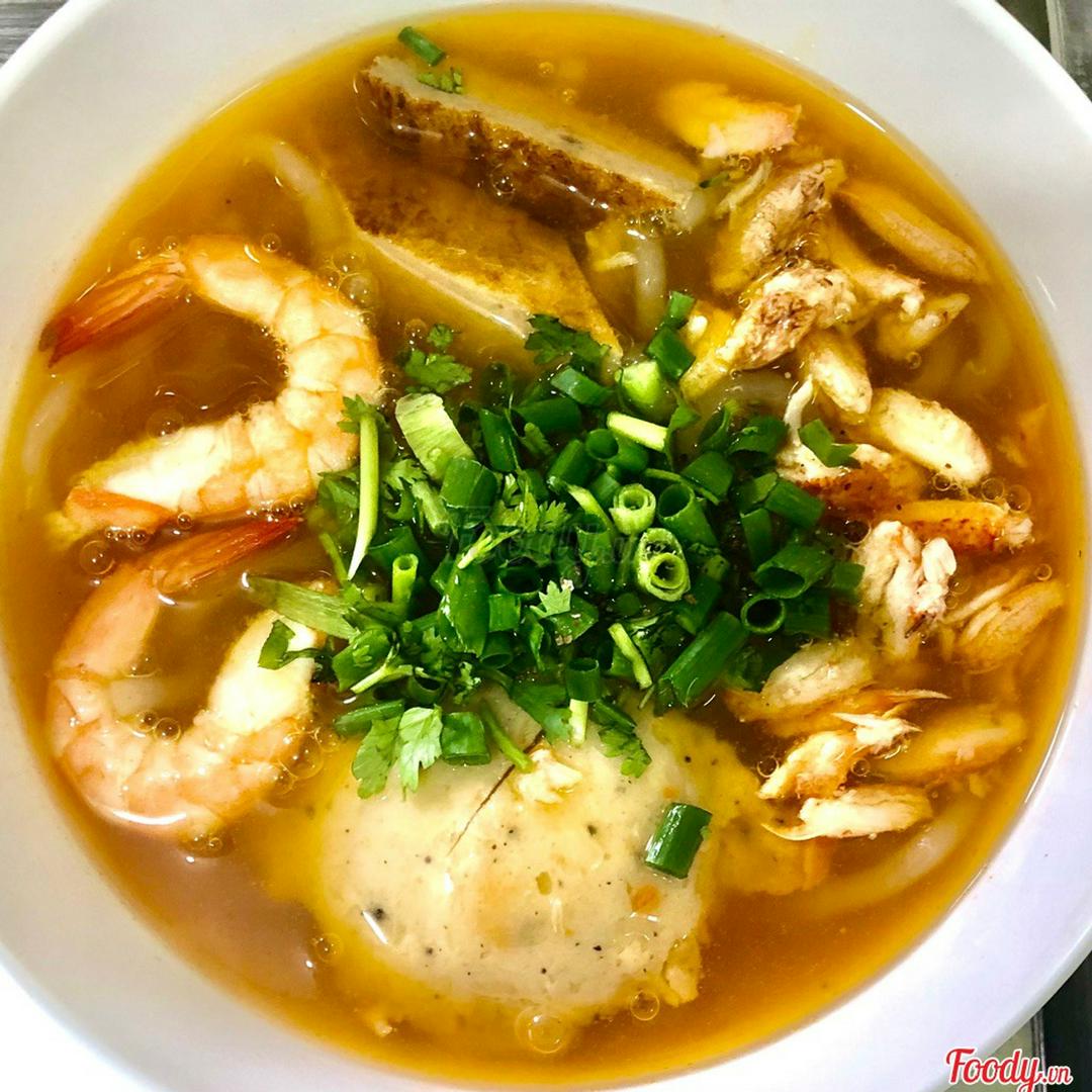 banh-canh-cua-tom-cha