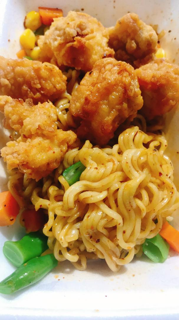 indomie-ga-vien-chien