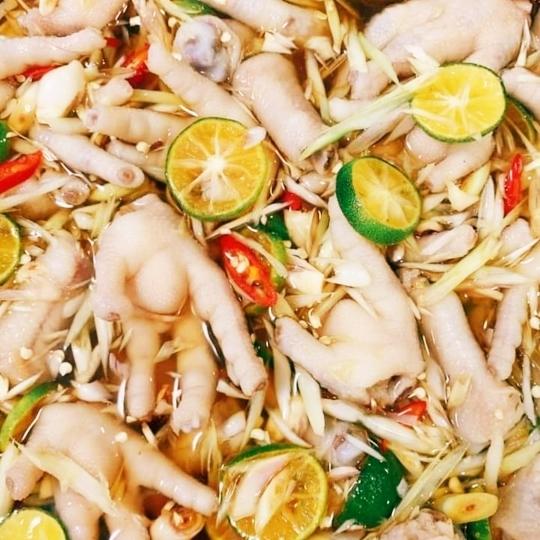 chan-ga-xa-tac-co-xuong-sot-cham