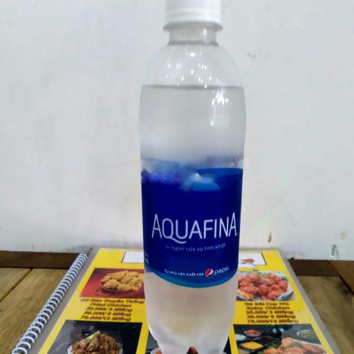 nuoc-suoi-aquafina