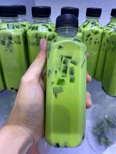 tra-sua-thai-xanh-chai