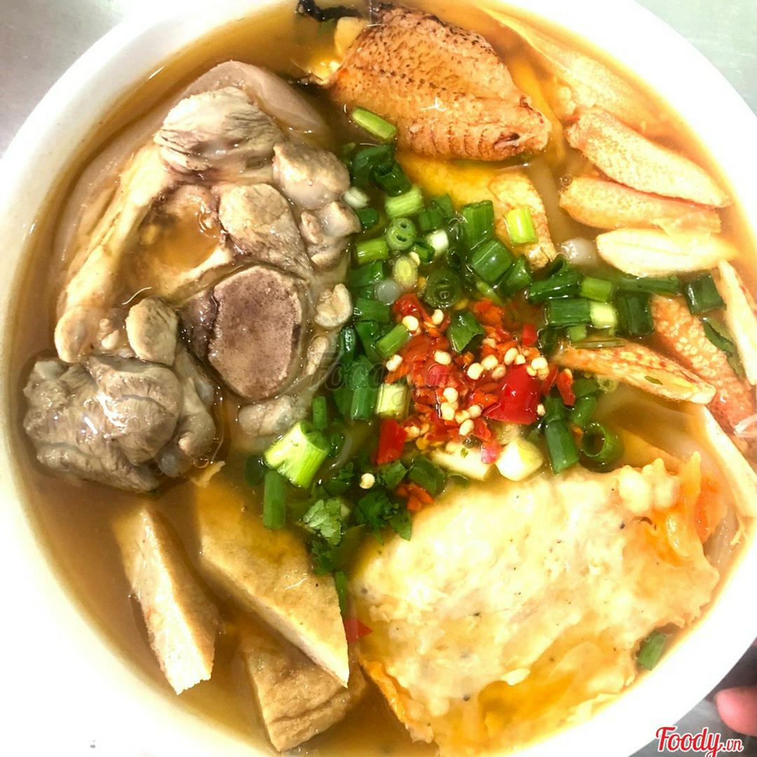 banh-canh-cua-gio-cha