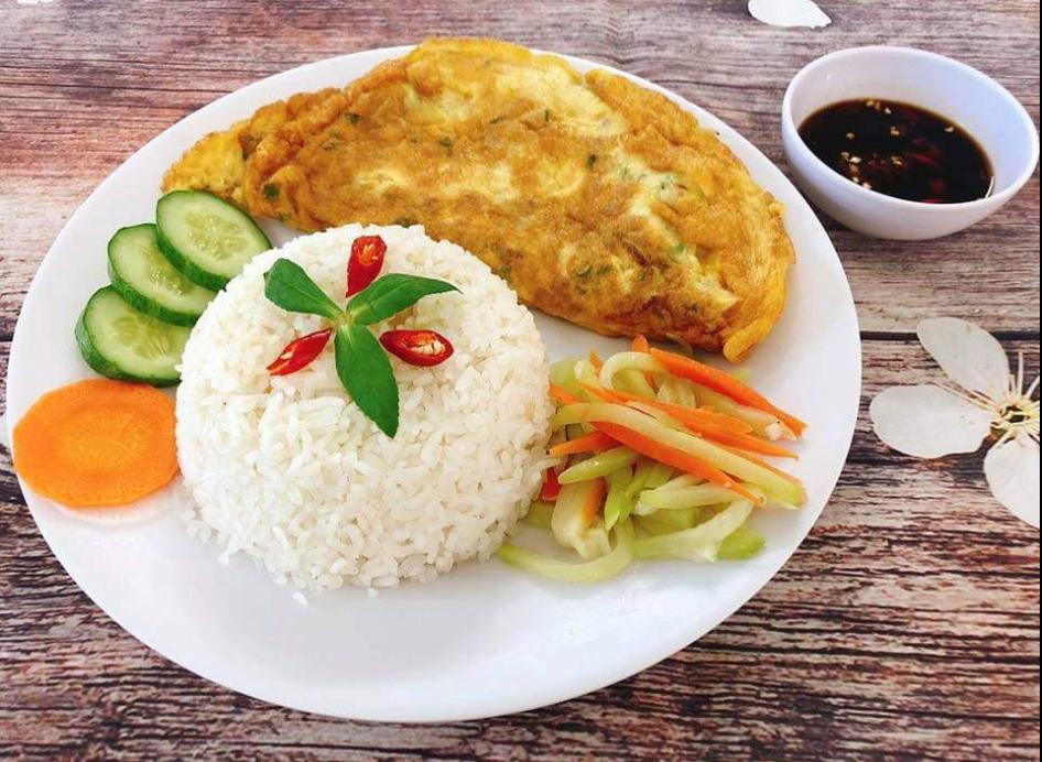 com-trung-chien-hanh