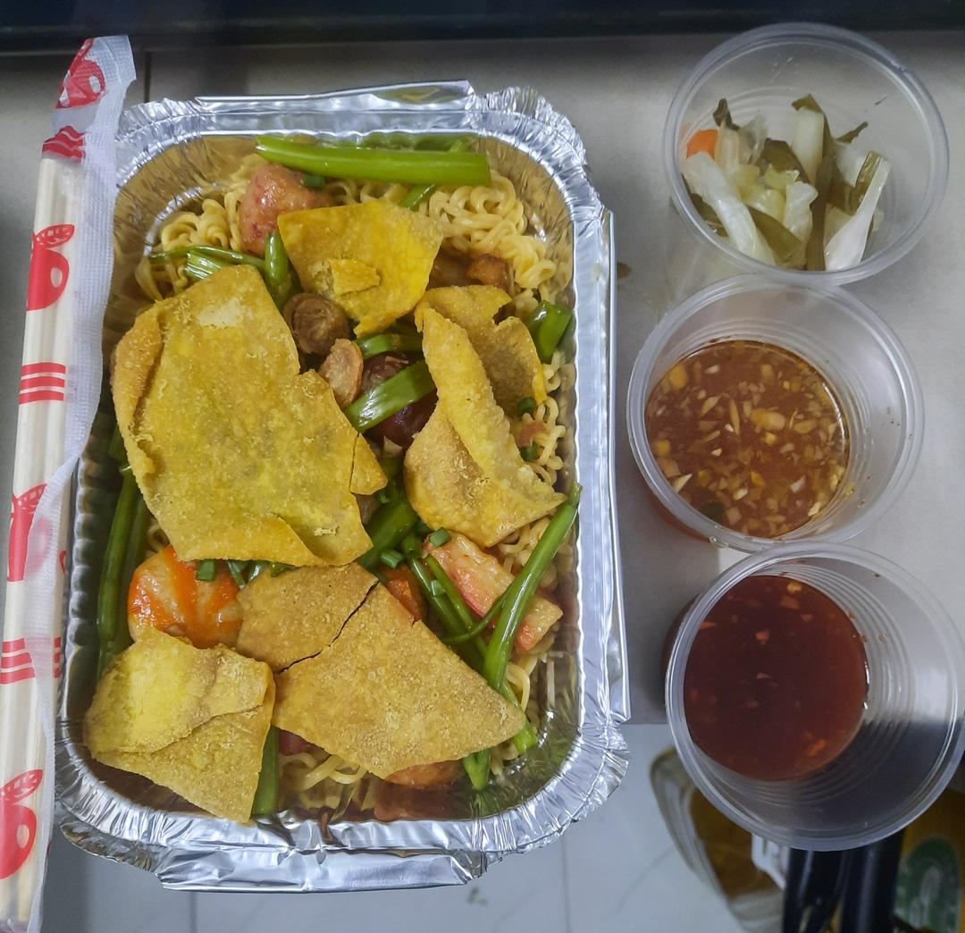 mi-xao-ca-vien-chien-nuoc-mam-lon