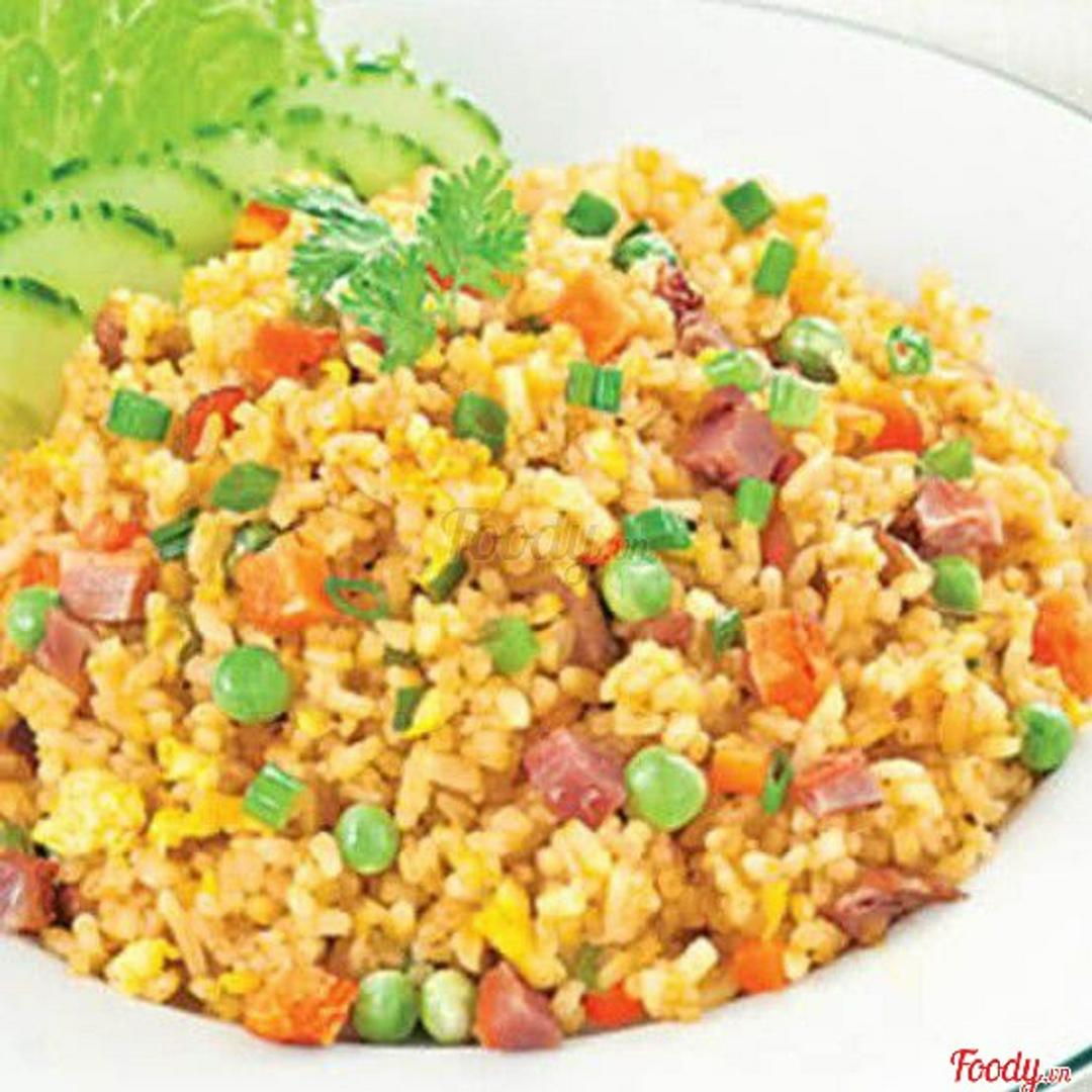 com-rang-thap-cam-xuc-xich