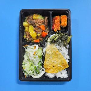 com-bo-ham-khoai-tay-ca-rot