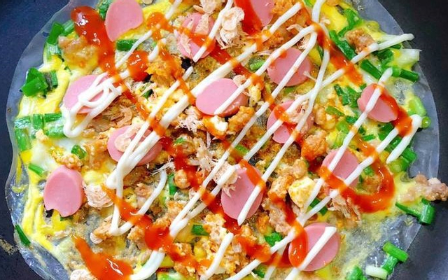 hanh-hua-banh-trang-tron-banh-trang-nuong-duong-khue