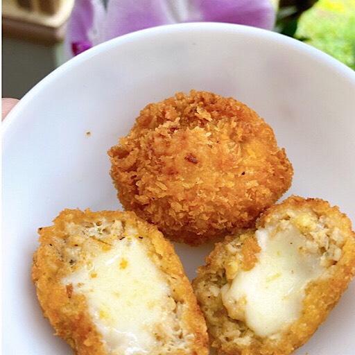 banh-ga-nhan-pho-mai