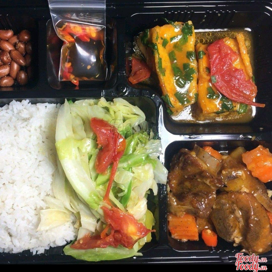 com-suon-chua-ngot-va-au-sot