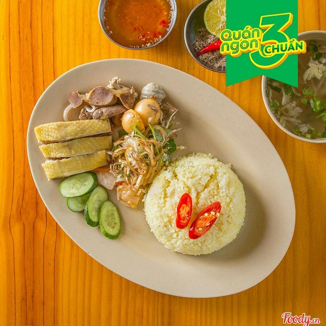 com-ga-ac-biet-ga-long