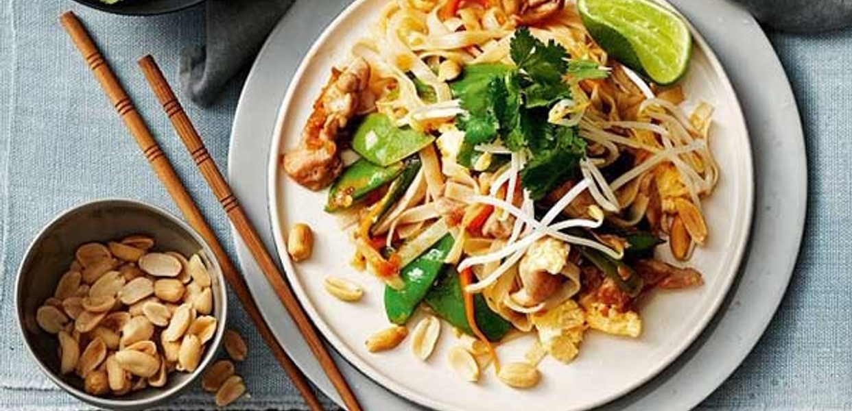 fua-chay-com-bun-gao-singapore-hoang-sa