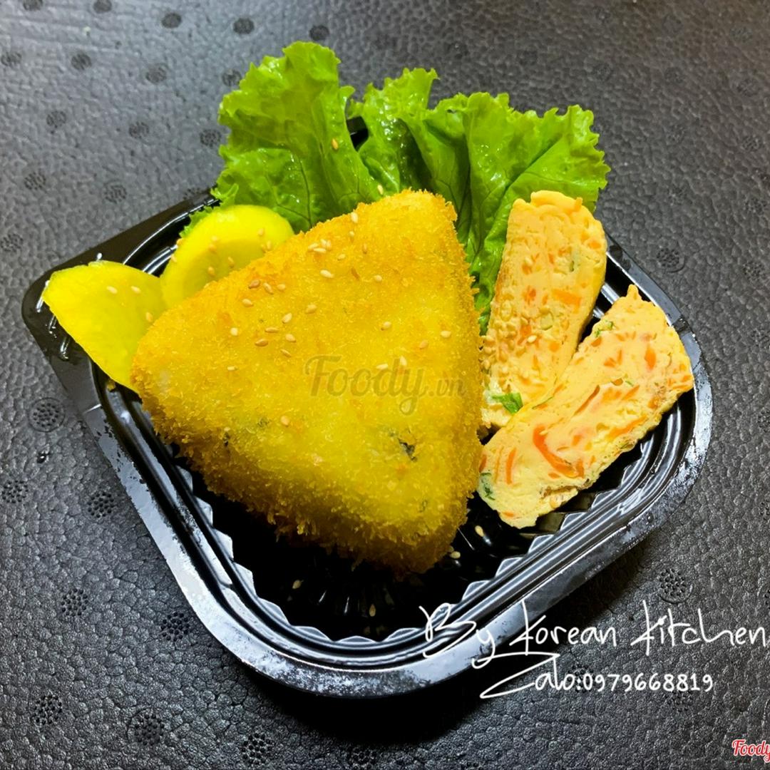 onigiri-nhan-thanh-cua-kem-chien