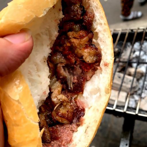 banh-mi-pate-thit-xien