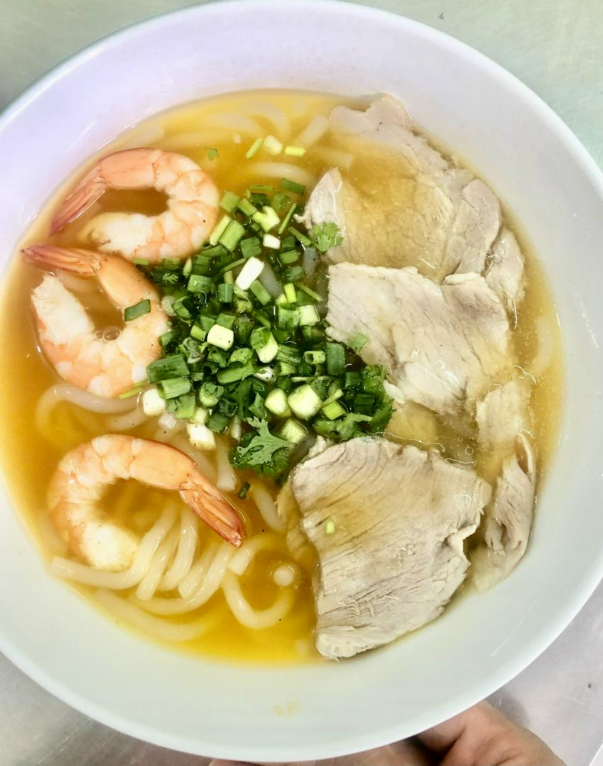 banh-canh-cua-tom-thit-nac