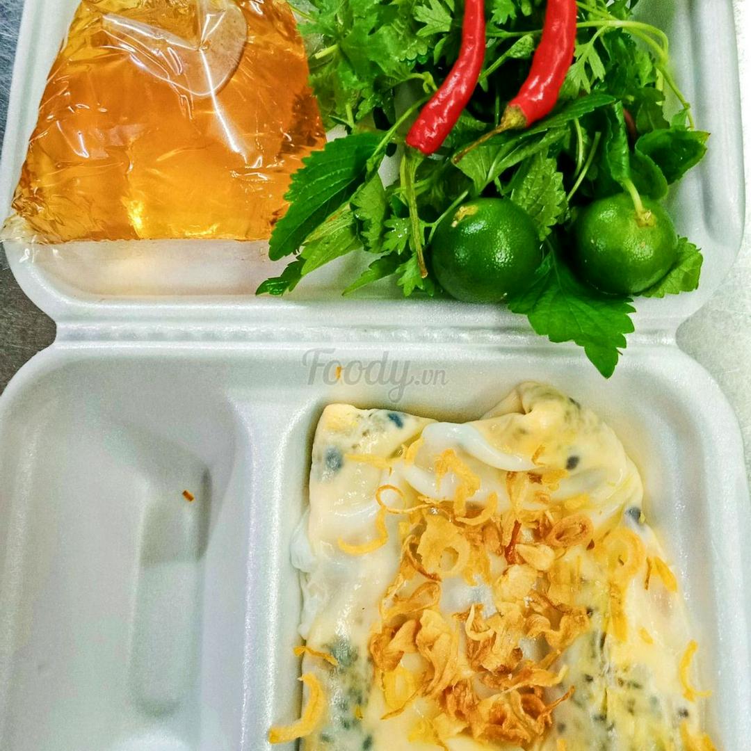 banh-cuon-trung-nhan-thit-moc-nhi-nam-huong