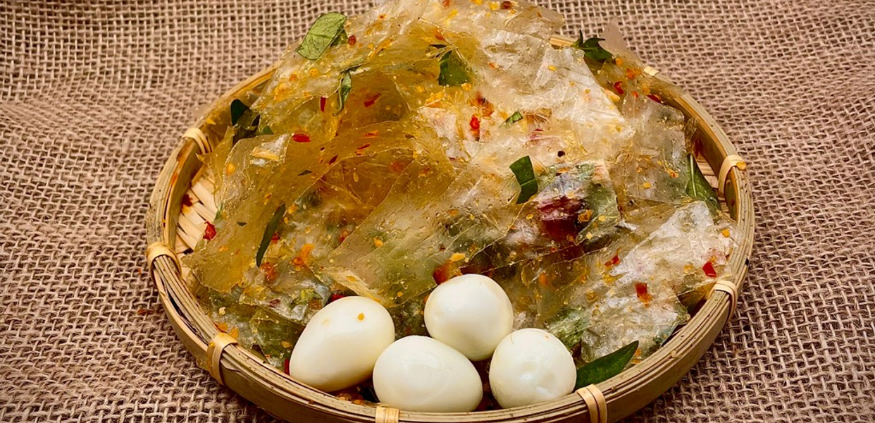 banh-trang-tron-bo-beo-ngo-tat-to