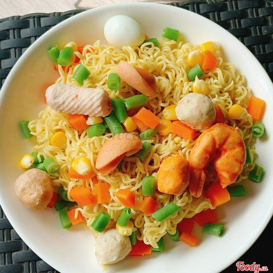 mi-tron-thap-cam-nhieu-mi-pepsi