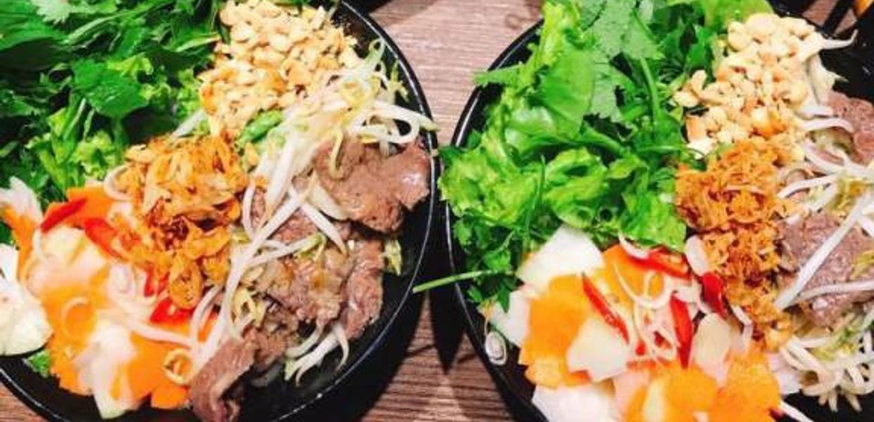 hoang-hue-com-rang-bun-bo-tron-trieu-khuc-14