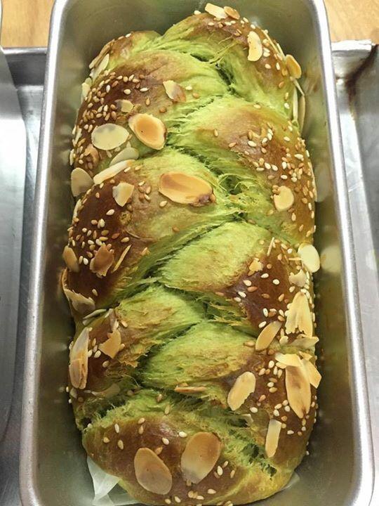 banh-mi-hoa-cuc-tra-xanh-dua-160-gr