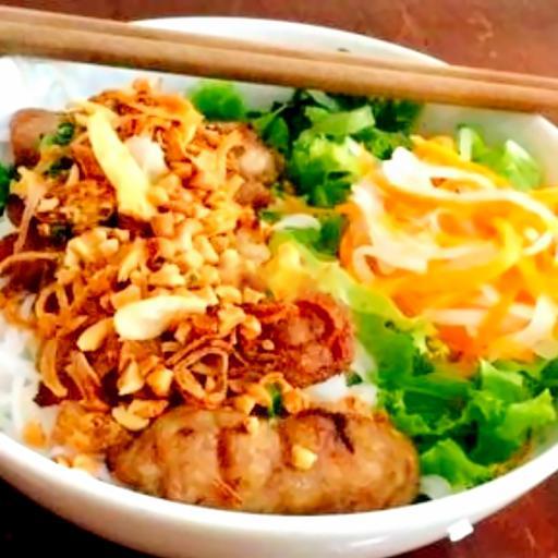 bun-thit-nuong-sot-me-dua-thai