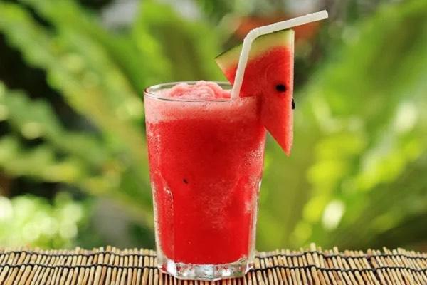 nuoc-ep-dua-hau-nguyen-chat