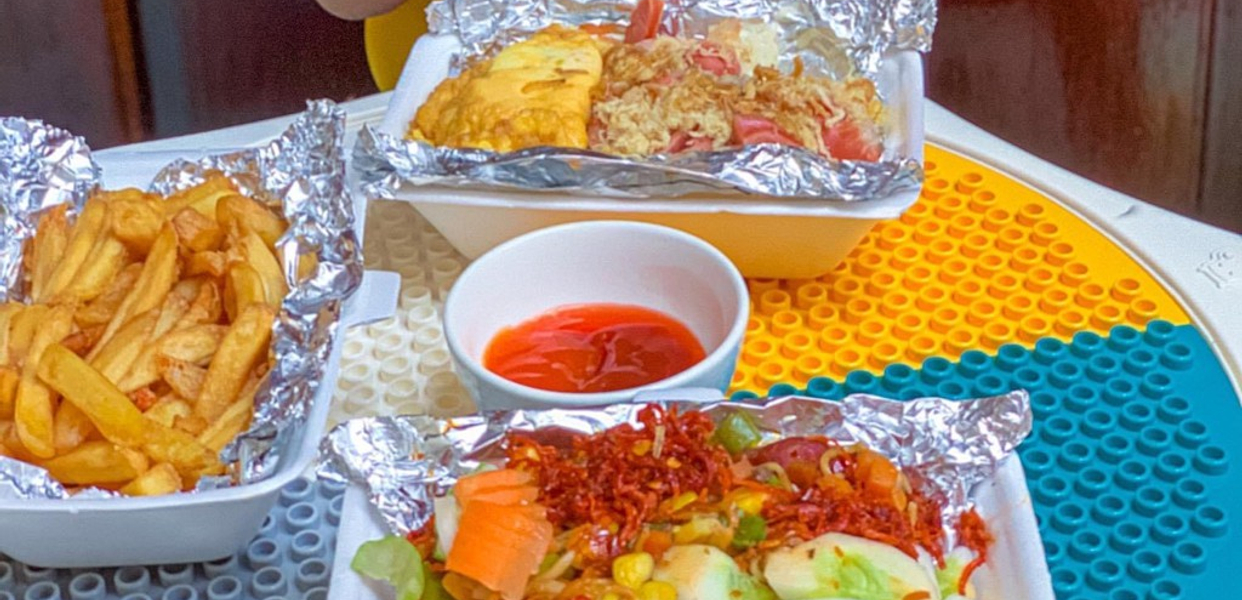 yen-vi-mi-tron-indomie-o-an-vat-cau-vong