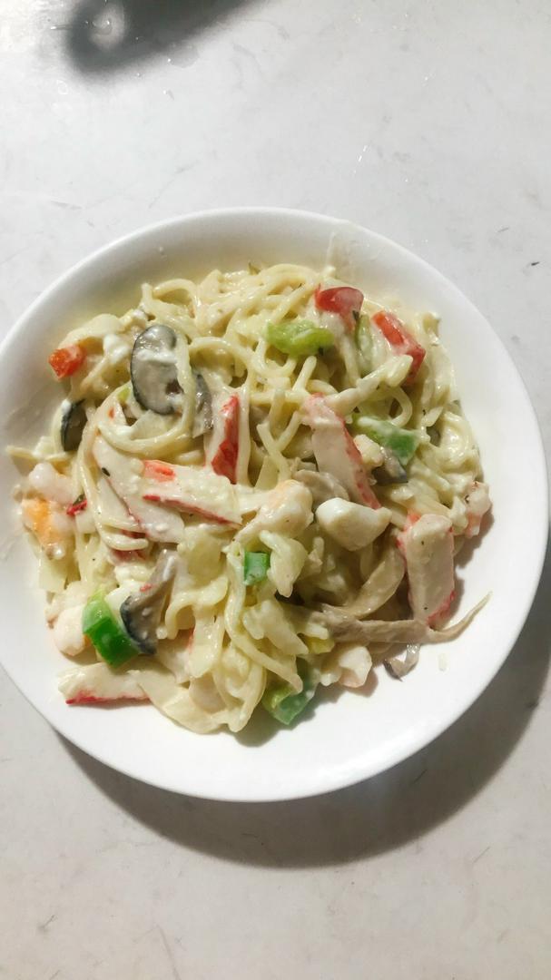 spaghetti-hai-san-sot-kem-nam