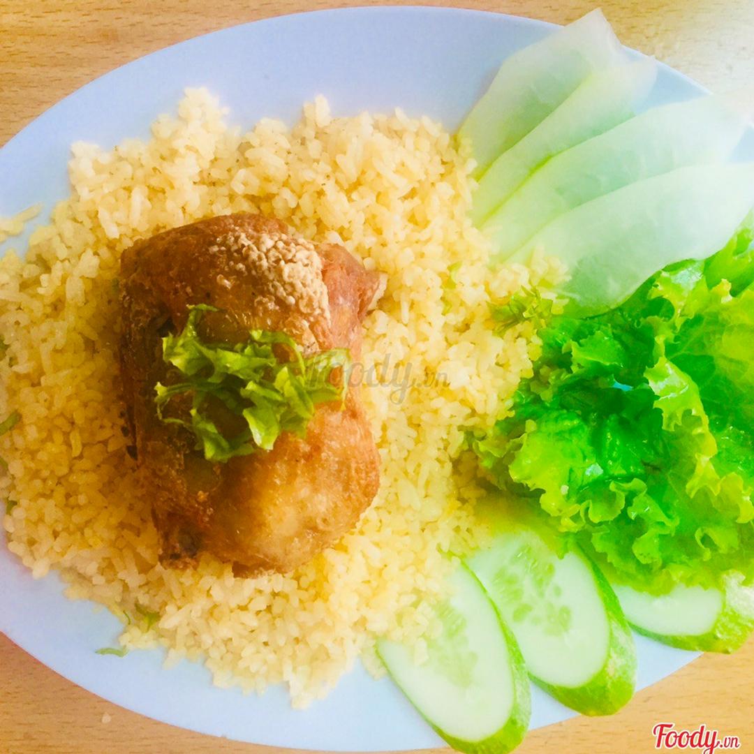 com-ga-mieng-chien-nuoc-mam