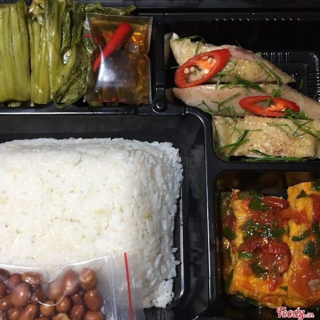 ga-xao-xa-ot-va-au-sot-ca-chua