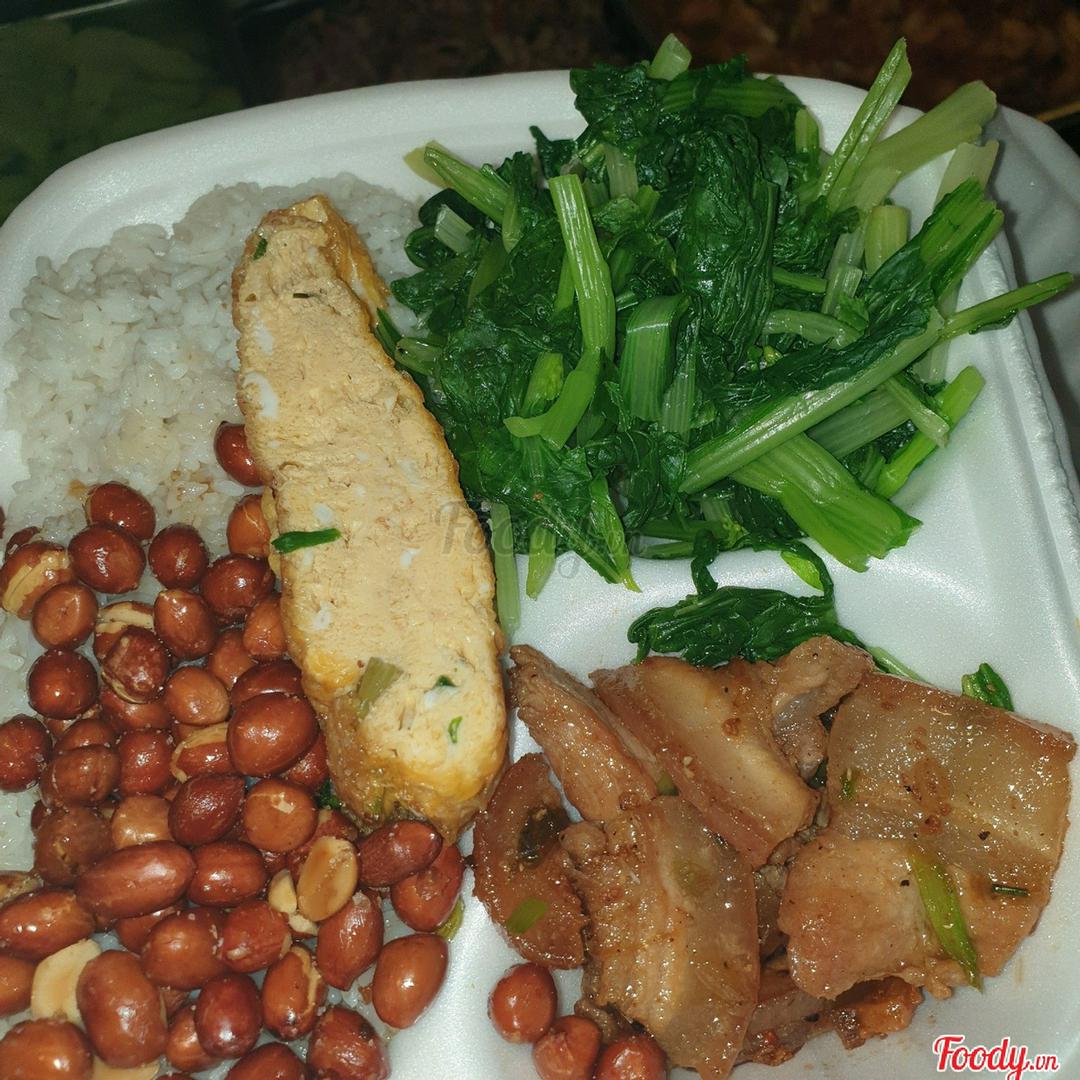 com-thit-rang-trung-lac-rang