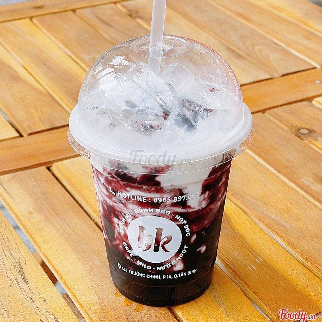 sua-tuoi-viet-quat-blueberry-latte