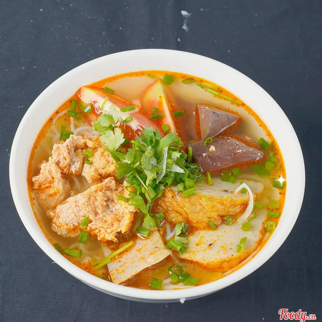 bun-rieu-cha-ca