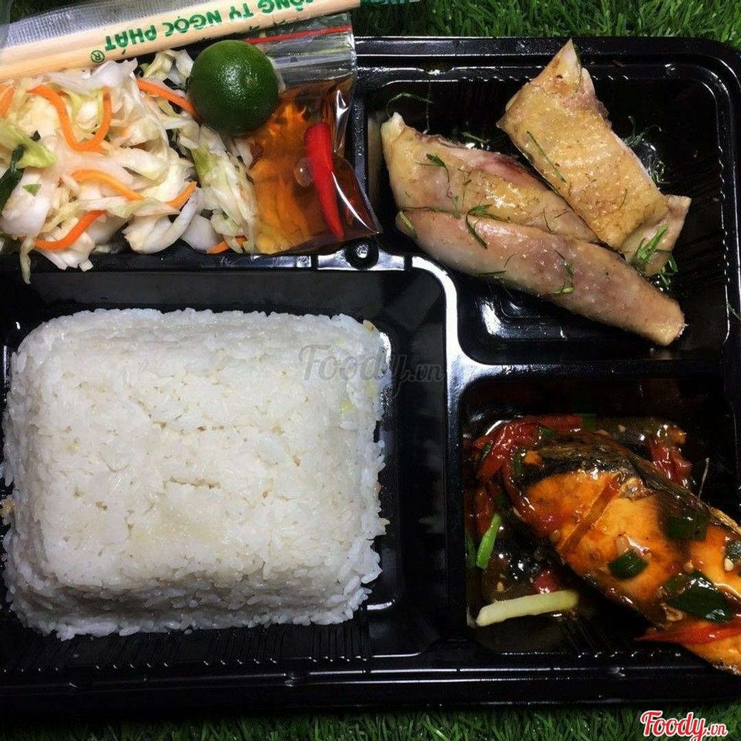 ga-xao-xa-ot-va-ca-sot-ca-chua