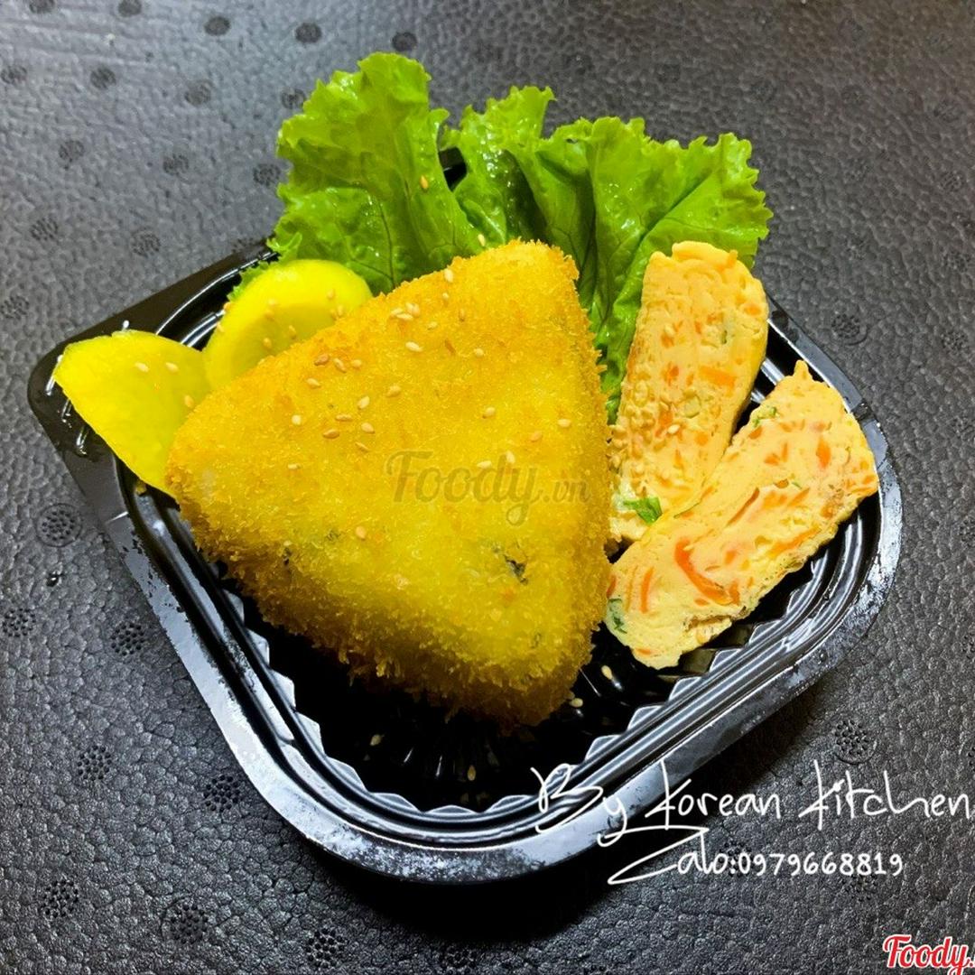 onigiri-ga-hongkong-kem-chien