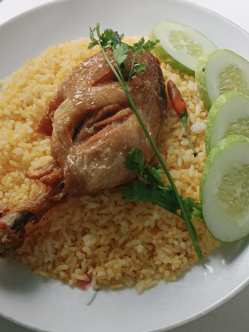 com-chien-ga-xoi-mo-nho