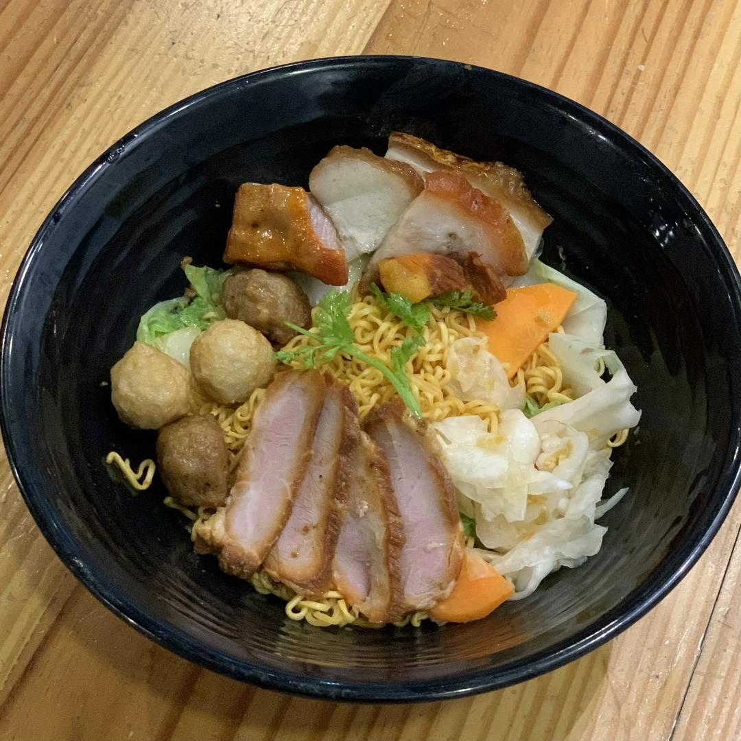 mi-tron-thap-cam-dach-lou-nk