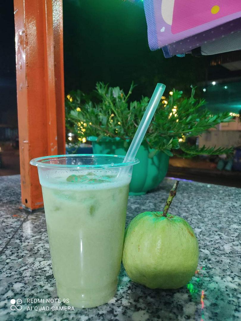 nuoc-ep-oi-nguyen-chat-1-coc-lon-mat-lanh