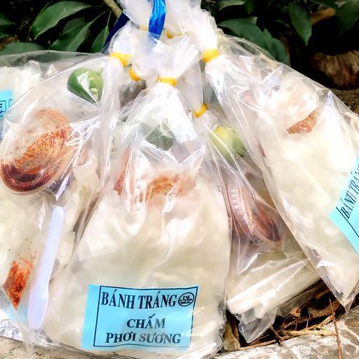 banh-trang-cham-phoi-suong