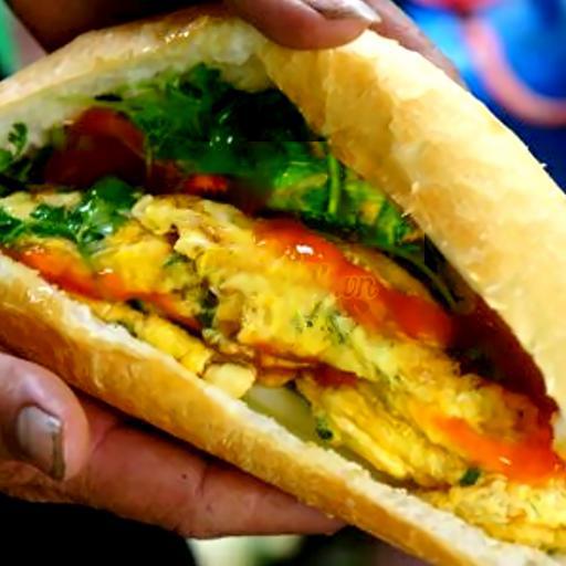 banh-my-trung-dam-bong