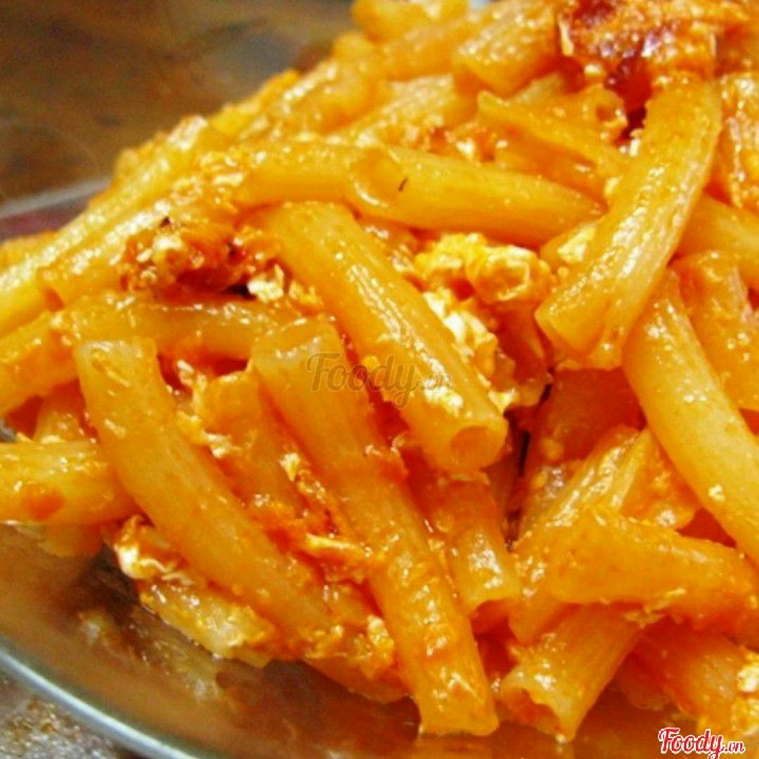 nui-xao-bo-uc-trung-tron