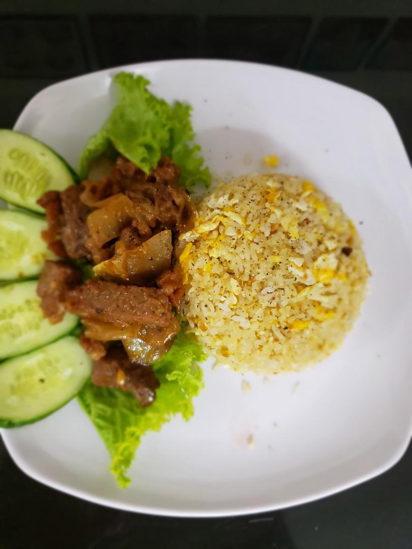 com-chien-bo-luc-lac